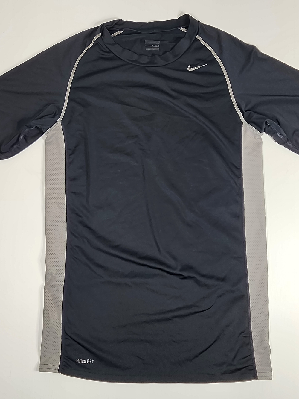 Nike Men’s Black/Gray Compression Shirt